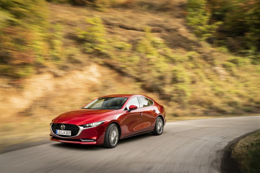  Mazda3 Skyactiv-X Sedan (BP) 2019 года  (WW) (фото 7 из 37)